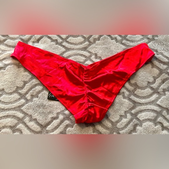 Smart & Sexy Red Panties Size 8 NWT Satin Shine Classic Brief Style - Picture 3 of 5
